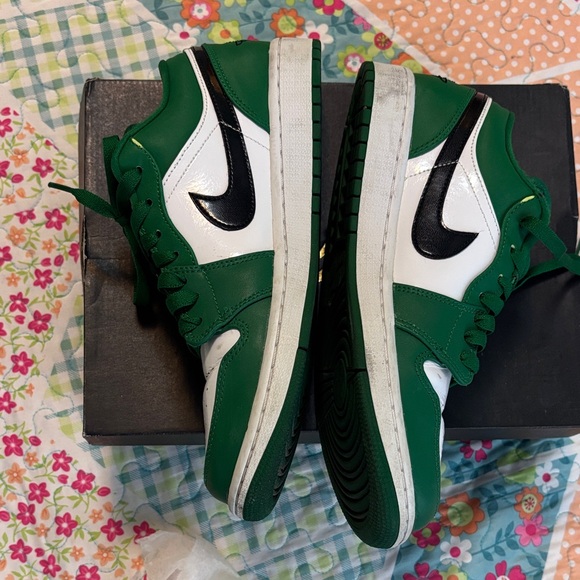 Jordan Low Top Sneakers - White & Green main image 8
